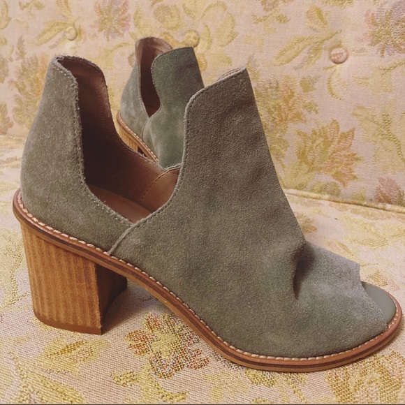 Peep toe booties - Picture 1 of 1